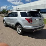 2017 Ford Explorer photo 6