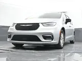 2024 Chrysler Pacifica photo 48