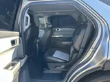 2022 Ford Explorer photo 10