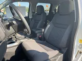2027 Nissan Frontier photo 23