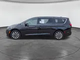 2023 Chrysler Pacifica photo 5
