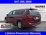 2023 Chrysler Pacifica photo 6