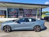 2023 Volvo S60 photo 3