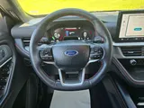 2025 Ford Explorer photo 14