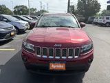 2017 Jeep Compass photo 2