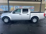 2012 Nissan Frontier photo 9