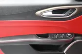 2019 Alfa Romeo Giulia photo 7