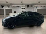 2023 Tesla Model Y photo 2