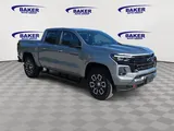 2023 Chevrolet Colorado photo 3