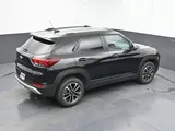 2025 Chevrolet Trailblazer photo 12