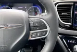 2025 Chrysler Pacifica photo 18