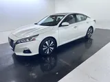 2022 Nissan Altima photo 8
