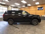 2027 Ford Expedition photo 8