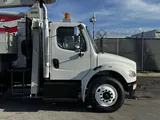 2014 Freightliner M2 106 photo 17