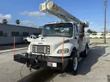 2016 Freightliner M2 106 photo 3