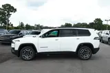 2026 Jeep Cherokee photo 9