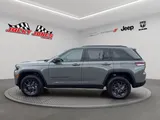 2027 Jeep Grand Cherokee photo 3