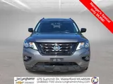 2018 Nissan Pathfinder photo 3