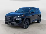2026 Nissan Rogue photo 3