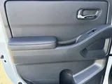 2027 Nissan Frontier photo 19