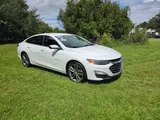 2024 Chevrolet Malibu photo 2