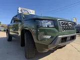 2023 Nissan Frontier photo 3