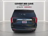 2022 GMC Yukon photo 8