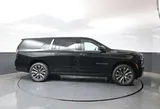 2026 Chevrolet Suburban photo 3