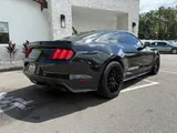 2016 Ford Mustang photo 16