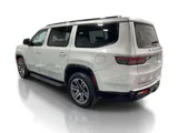 2024 Jeep Wagoneer photo 2