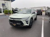 2025 Chevrolet Trax photo 2