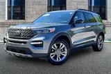 2023 Ford Explorer photo 2