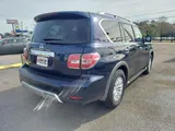 2017 Nissan Armada photo 23