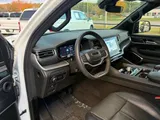2024 Jeep Wagoneer photo 20