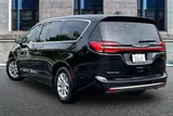 2024 Chrysler Pacifica photo 10