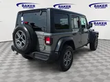 2022 Jeep Wrangler photo 3