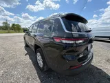 2023 Jeep Grand Cherokee L photo 4