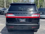 2019 Lincoln Navigator L photo 18