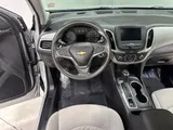 2020 Chevrolet Equinox photo 13