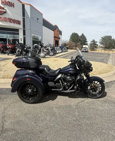 2025 Harley-Davidson FLHTCUTG - Tri Glide Ultra