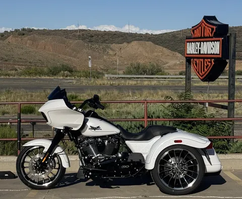 2025 Harley-Davidson® Road Glide 3