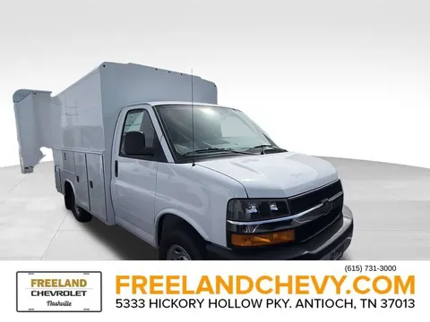2026 Chevrolet Express Commercial Cutaway