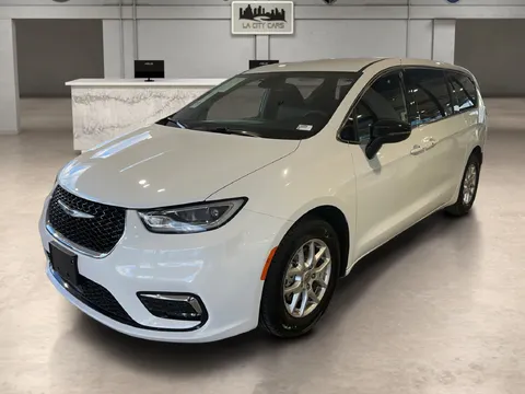 2025 Chrysler Pacifica