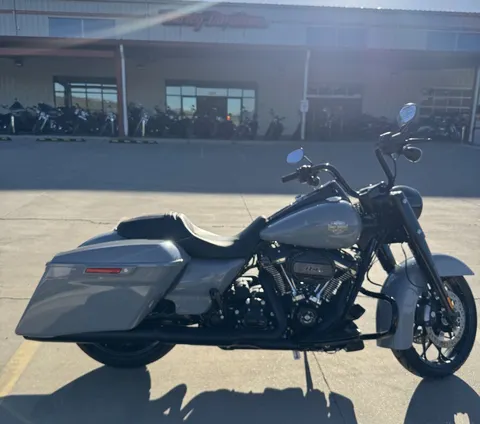 2025 Harley-Davidson® Road King Special