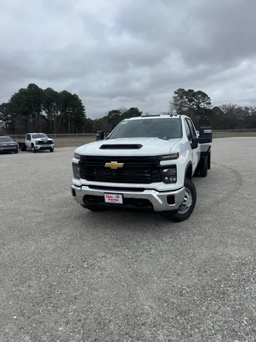2026 Chevrolet Silverado 3500HD CC
