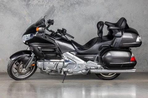 2010 Honda GOLDWING Audio / Comfort