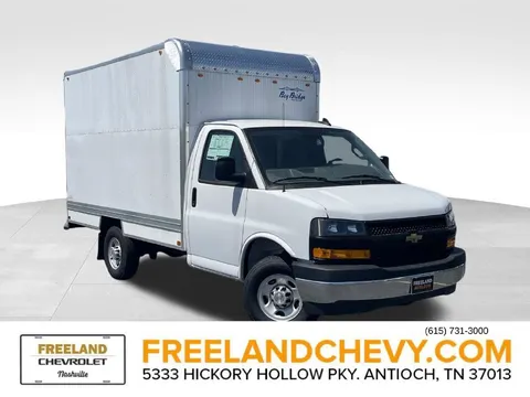 2025 Chevrolet Express Commercial Cutaway