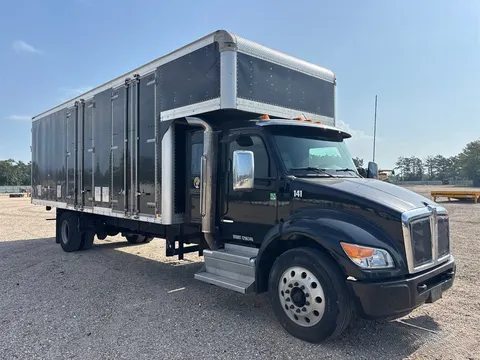 2025 KENWORTH T380
