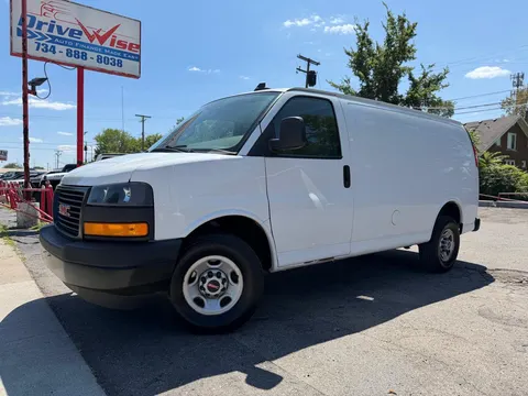 2021 GMC Savana Cargo Van