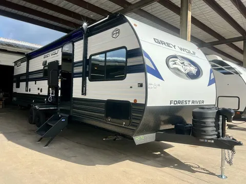 2027 Forest River Cherokee Grey Wolf 28QBH